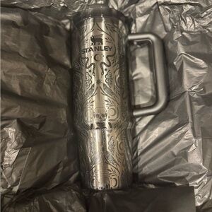 Stanley Deadly Damask 40oz